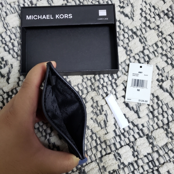 MICHAEL KORS Black Andy Card Case - Picture 3 of 6